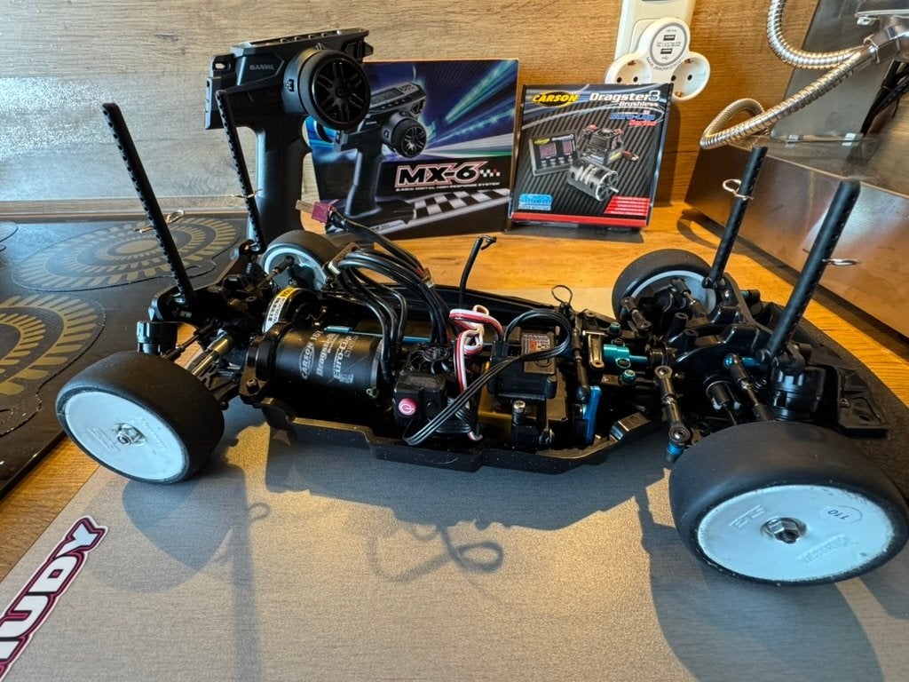 Tamiya TT02/SRX incl Carson 16T & Sanwa MX6 zender, Elektro, Ophalen of Verzenden, Zo goed als nieuw, Schaal 1:10