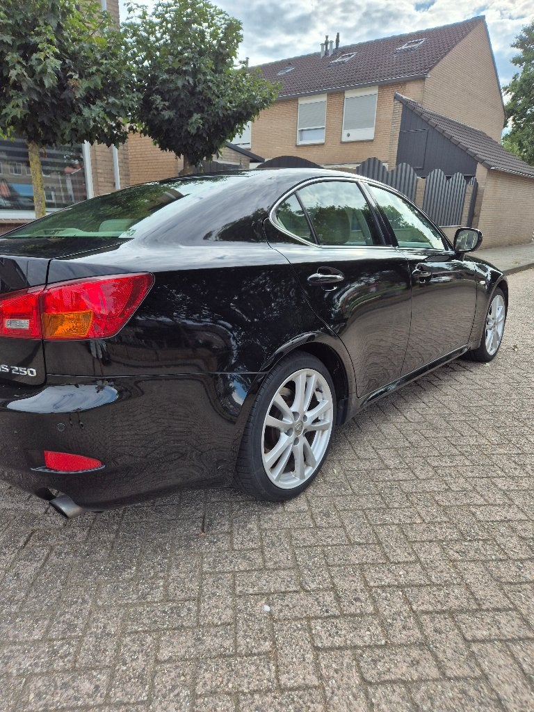 Lexus IS 250 2.5 AUT 2008 Zwart, Auto's, Lexus, Achterwielaandrijving, Beige, 1535 kg, Zwart