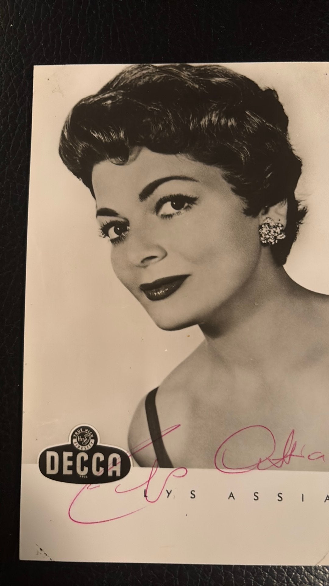 LYS ASSIA (1924-2018) SONGFESTIVAL  ECHTE handtekening, Verzamelen, Ophalen of Verzenden, 1960 tot 1980, Ongelopen, Sterren en Beroemdheden