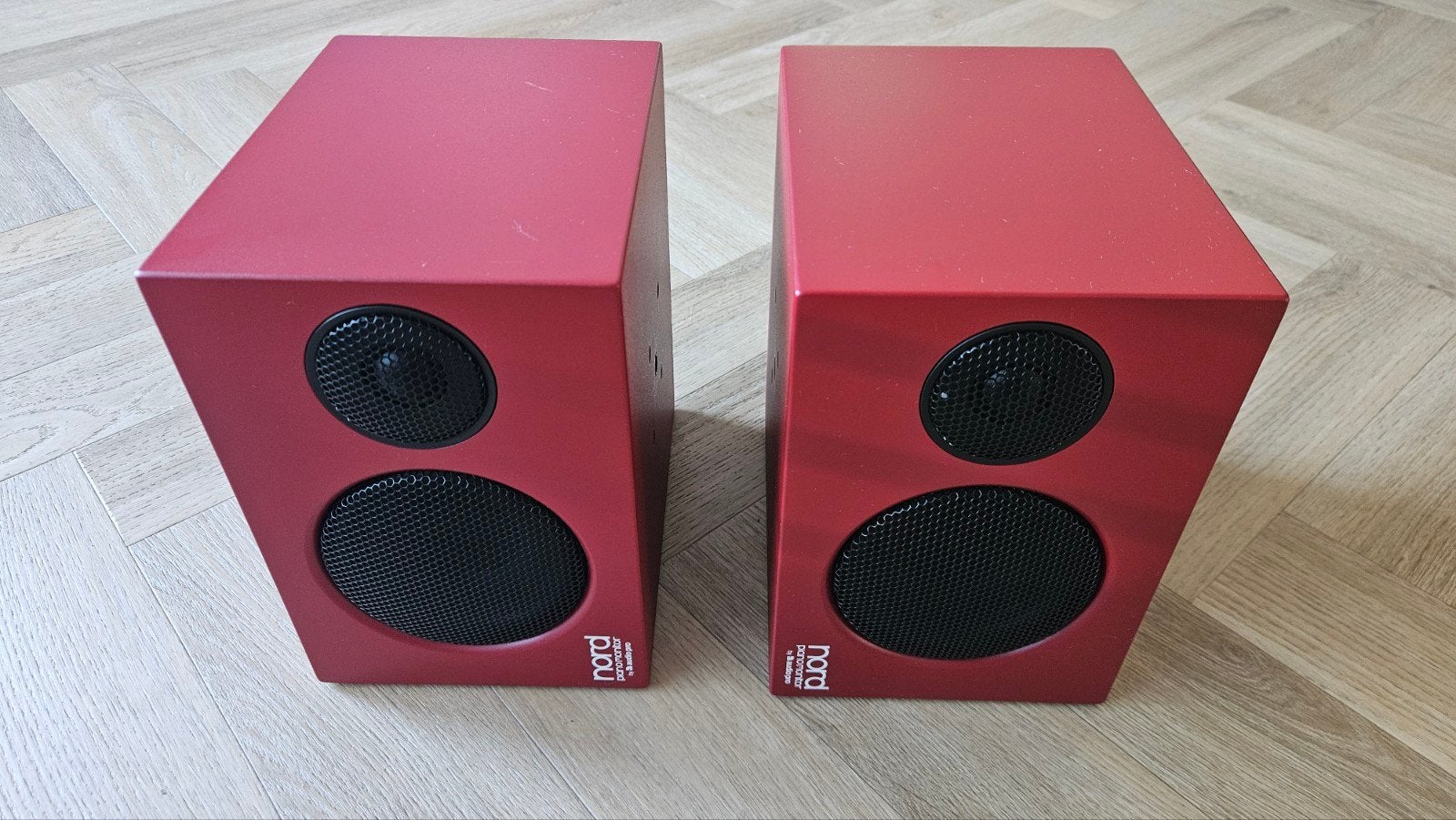 Nord Piano Monitor speakerset by Audio Pro (rood), Audio, Tv en Foto, Luidsprekers, Overige merken, Verzenden, Zo goed als nieuw