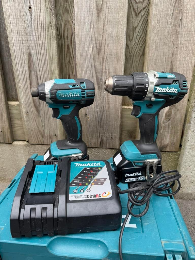 Makita combiset 18 volt, Doe-het-zelf en Verbouw, Gereedschap | Boormachines, Ophalen of Verzenden, Zo goed als nieuw, Boor- en Schroefmachine