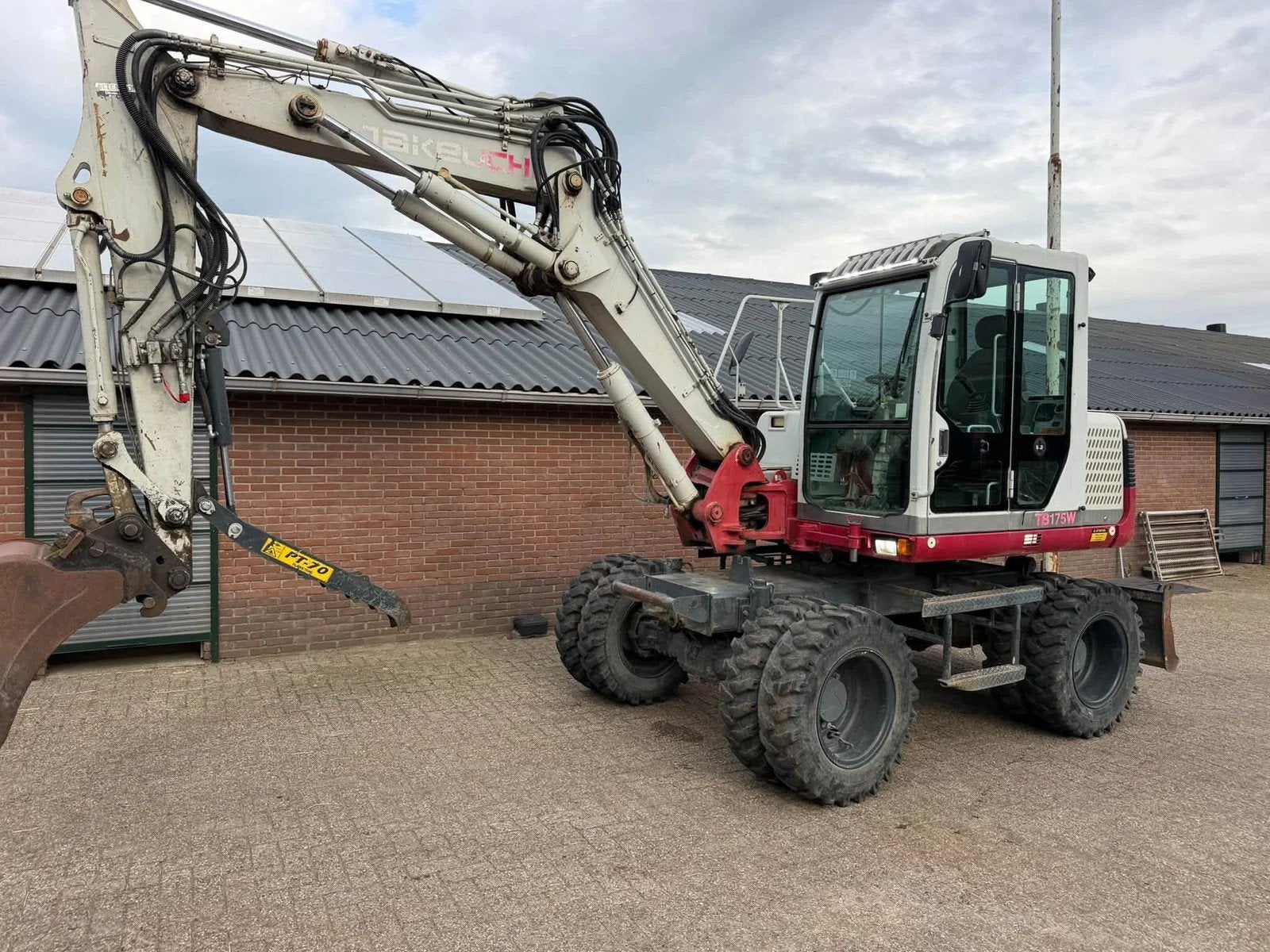 Takeuchi TB 175 W Graafmachine (bj 2008), Graafmachine
