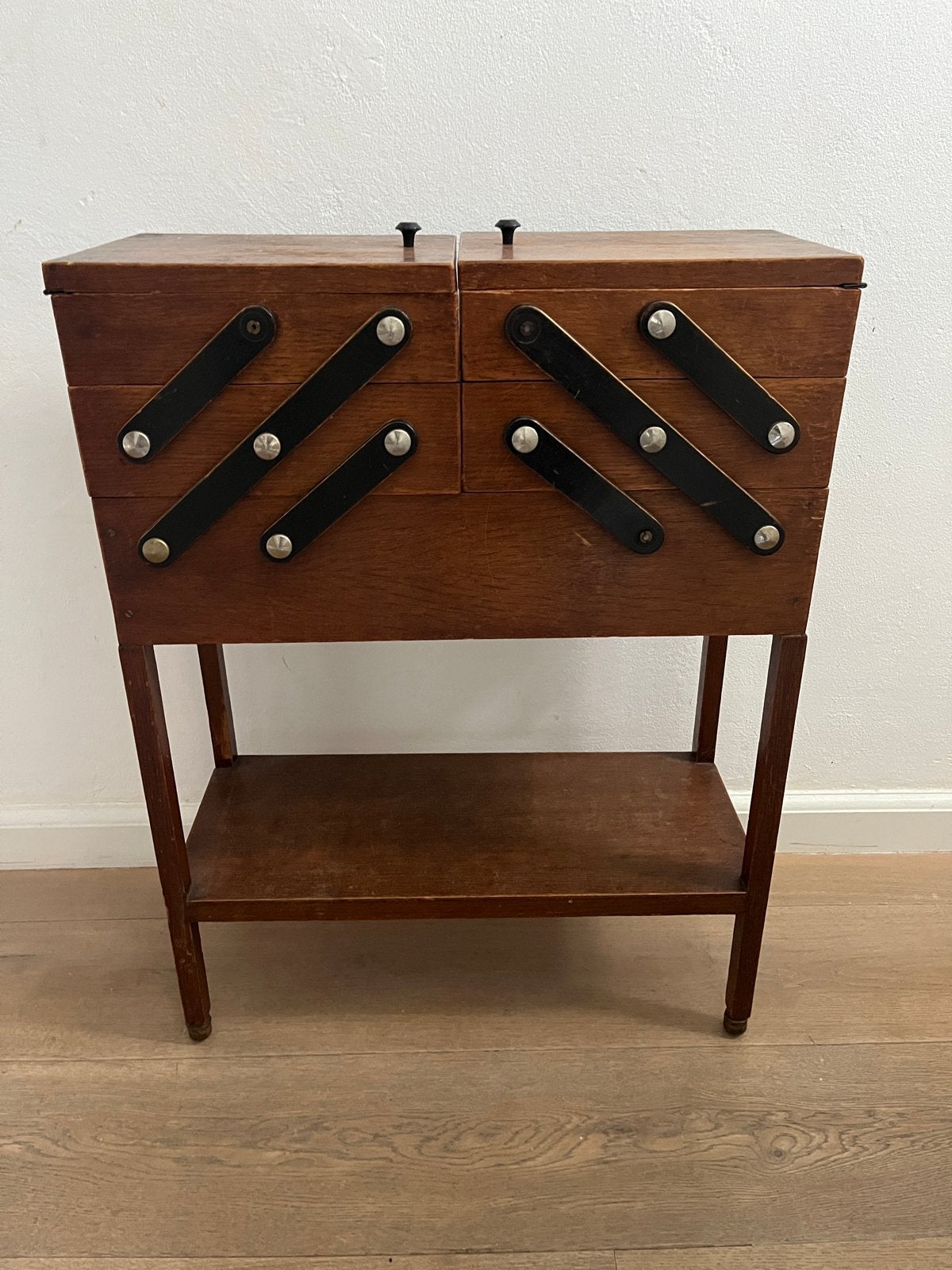 Vintage Houten Naaikastje met Harmonica Systeem, Ophalen