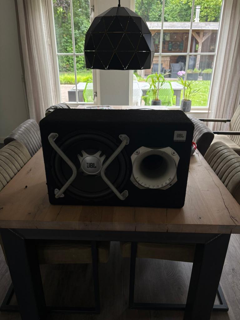 JBL SUBWOOFER met aansluitkabels, Auto diversen, Autospeakers, Ophalen, Zo goed als nieuw
