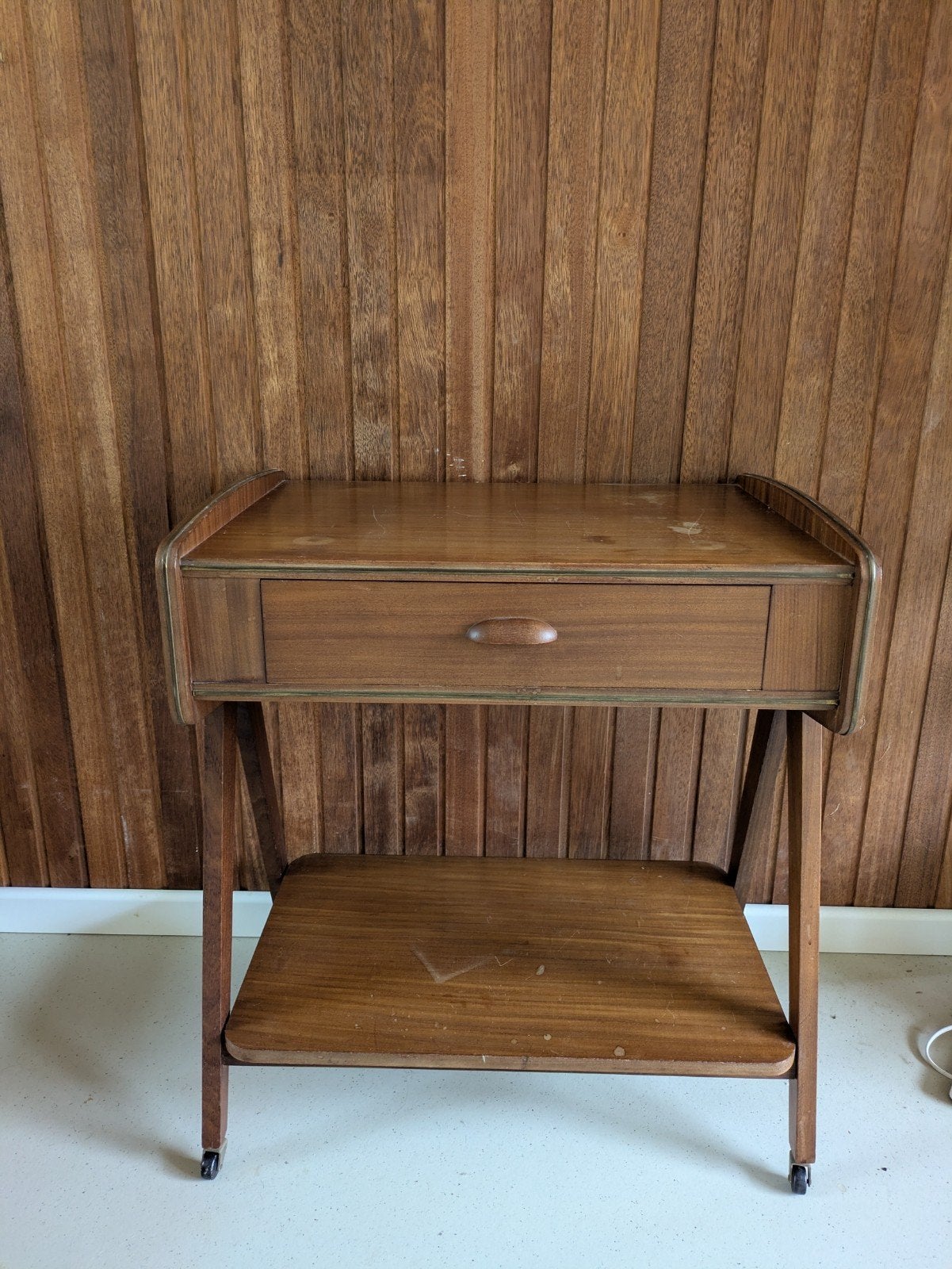 Tv kastje/platen kastje op wieltjes, vintage, Huis en Inrichting, Ophalen, Gebruikt, 65 cm of meer, 70 cm of meer