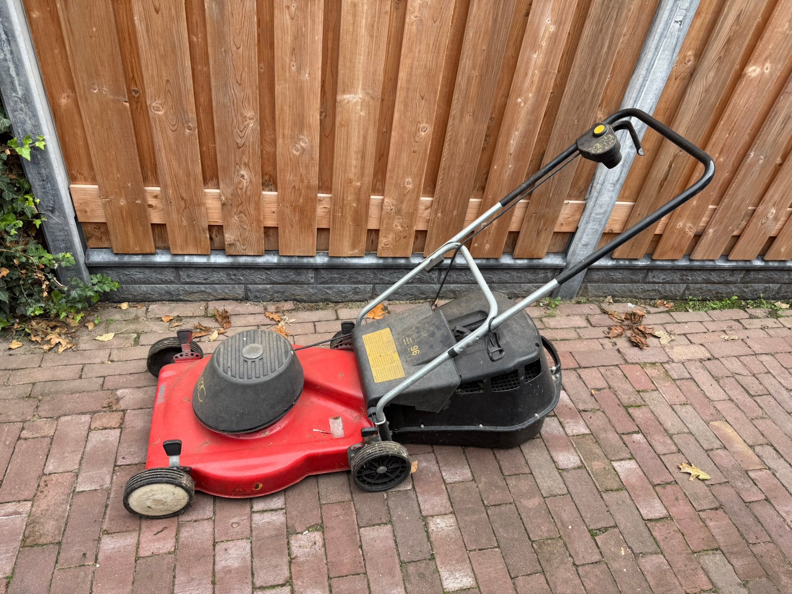 Electrische grasmaaier, Ophalen, Gebruikt, Elektrische grasmaaier, Opvangbak