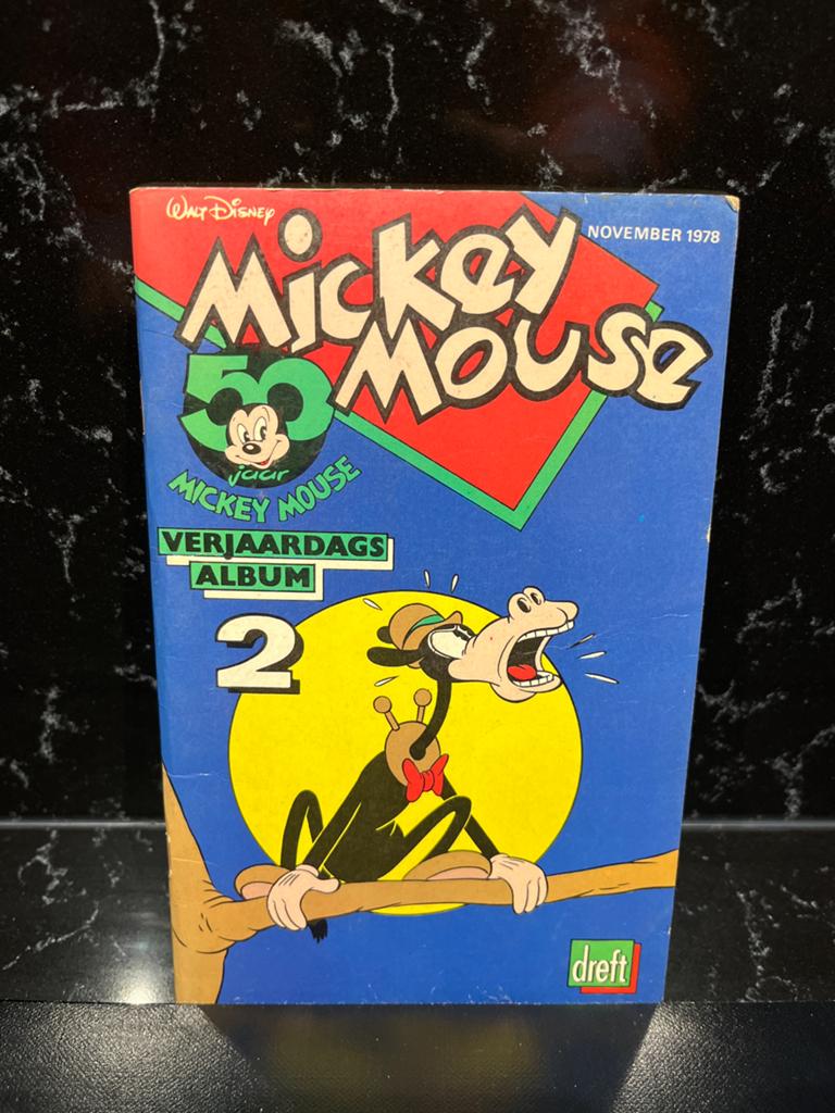 Mickey Mouse Verjaardags Album 2 - November 1978, Eén stripboek, Ophalen of Verzenden, Gelezen
