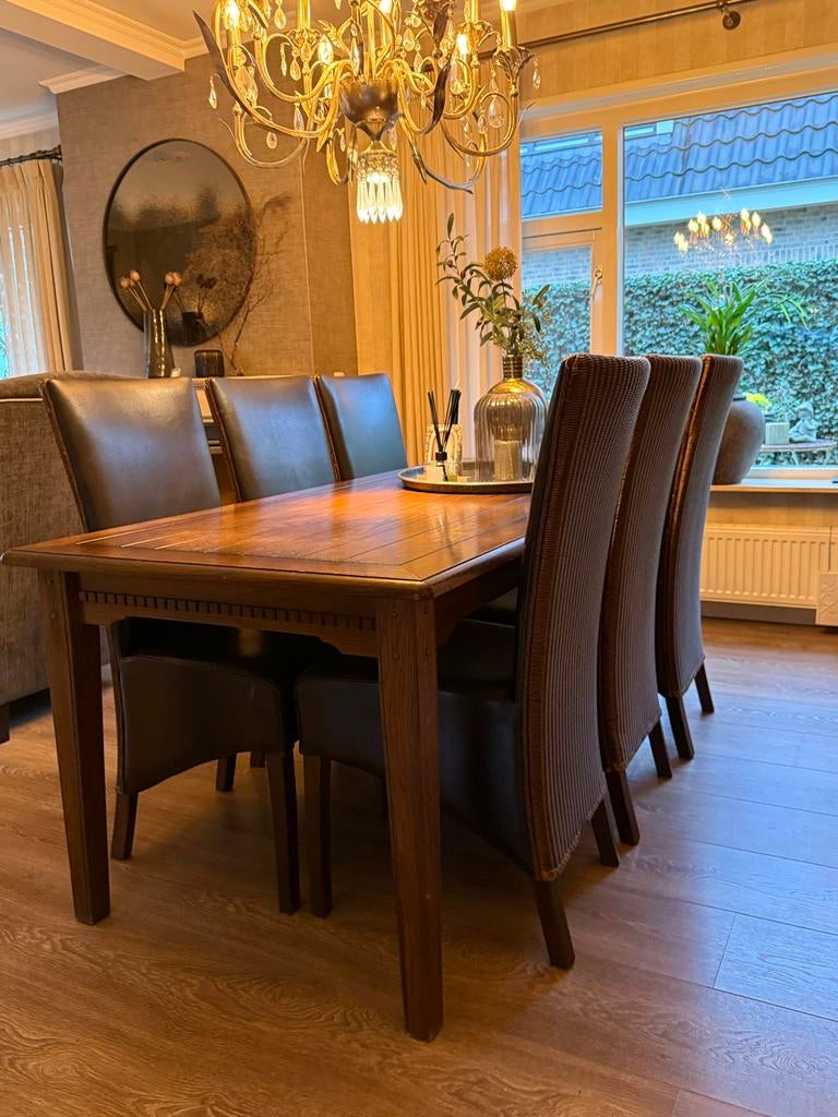 Eethoek met massief eiken tafel en 6 stoelen, Huis en Inrichting, Complete eetkamers, Ophalen, Gebruikt, Landelijk klassiek, stijlvol