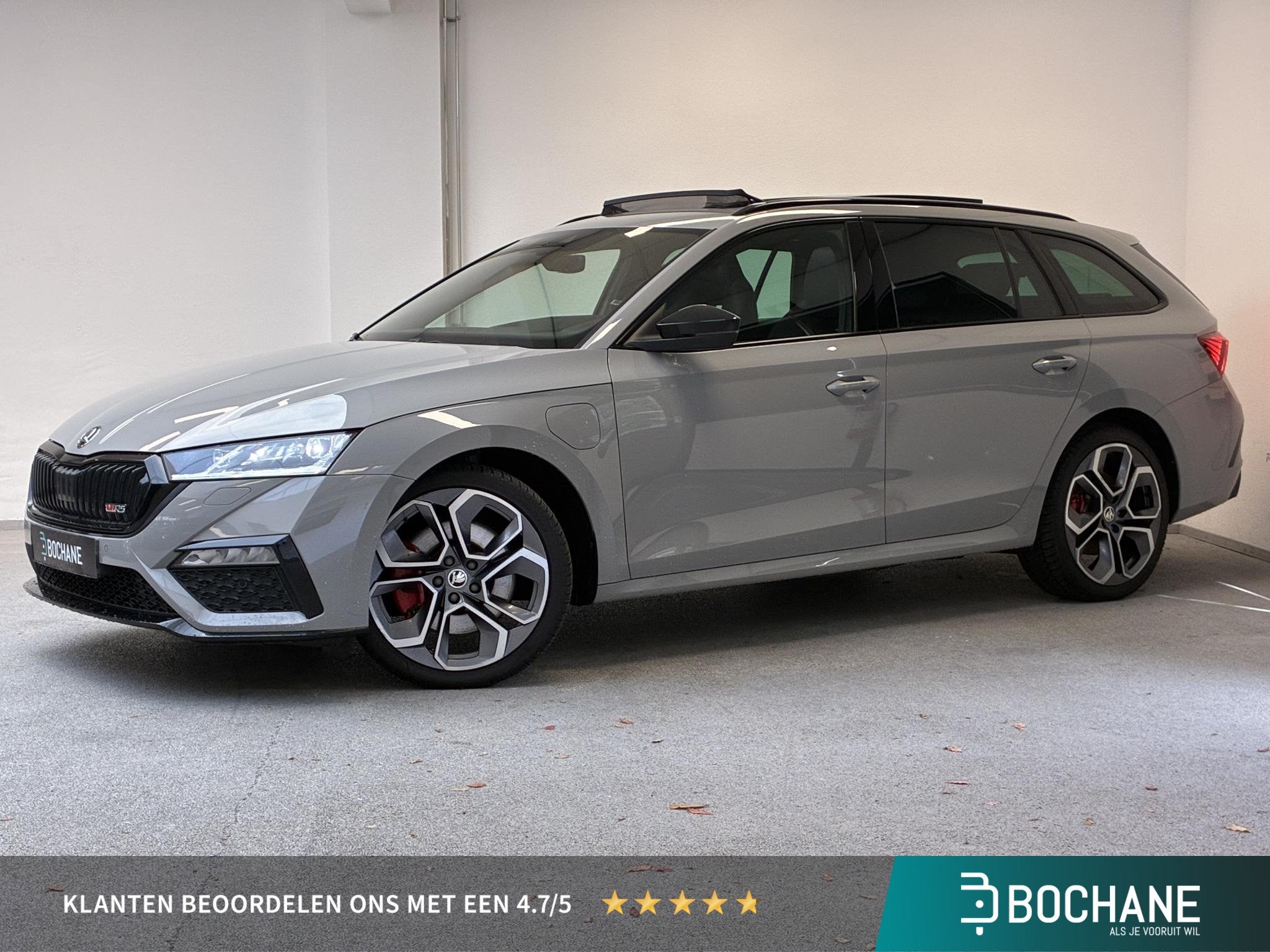 Skoda Octavia Combi 1.4 TSI RS iV PHEV Business | PANO | HEA, Dealer onderhouden, Gebruikt, 4 cilinders, Hybride Elektrisch/Benzine