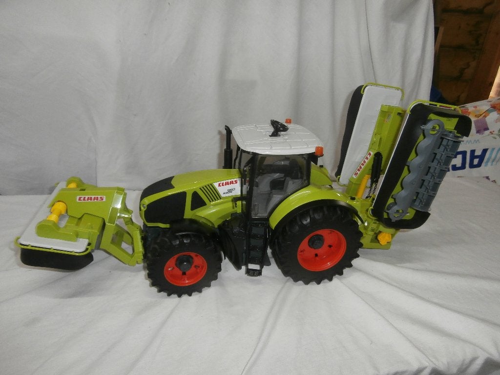 Bruder Claas Axion 950 Trekker met Triple Maaier, Ophalen, Zo goed als nieuw