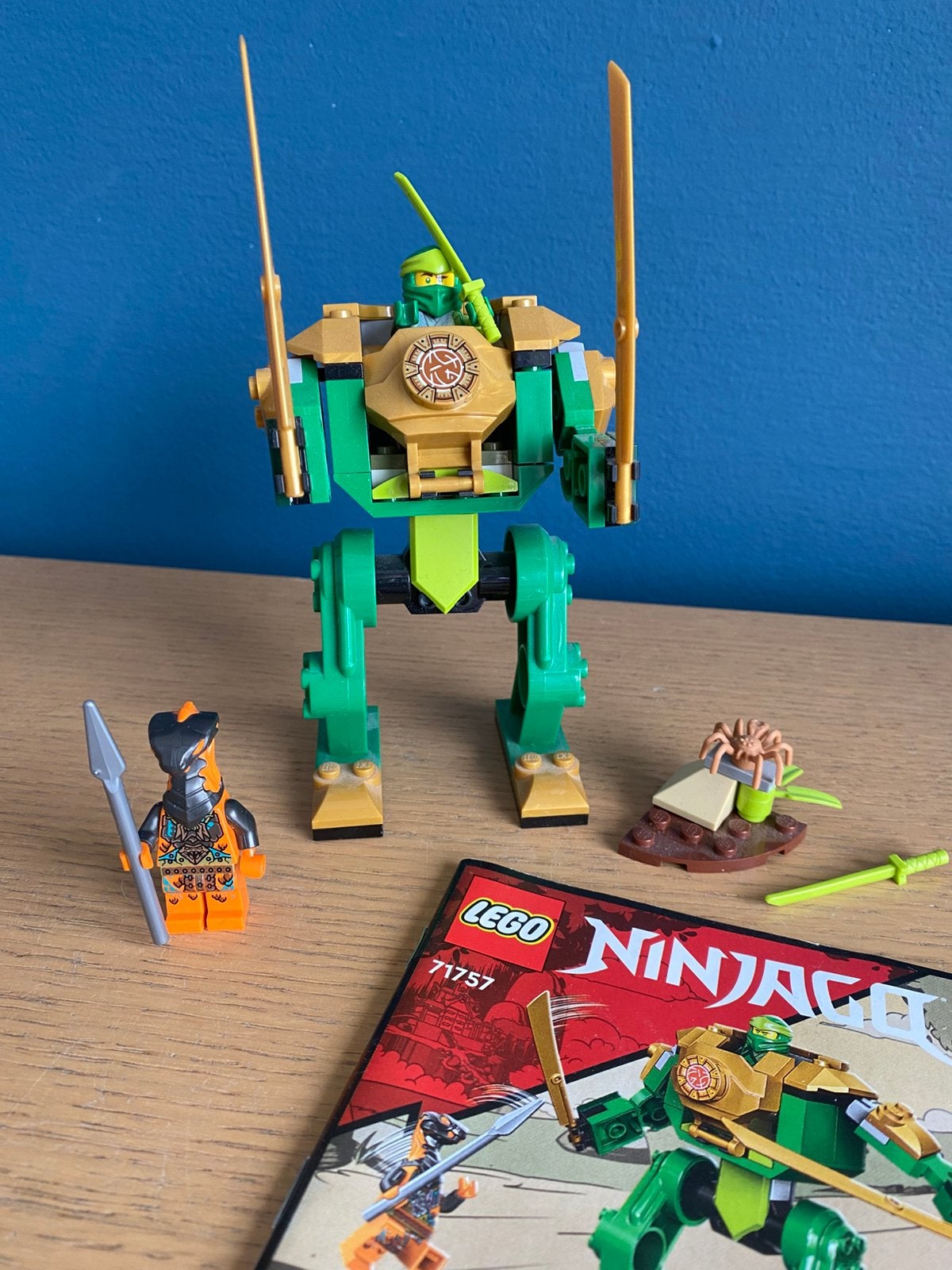 Lego 71757 Lloyds Ninjamecha, Kinderen en Baby's, Speelgoed | Duplo en Lego, Ophalen of Verzenden, Zo goed als nieuw