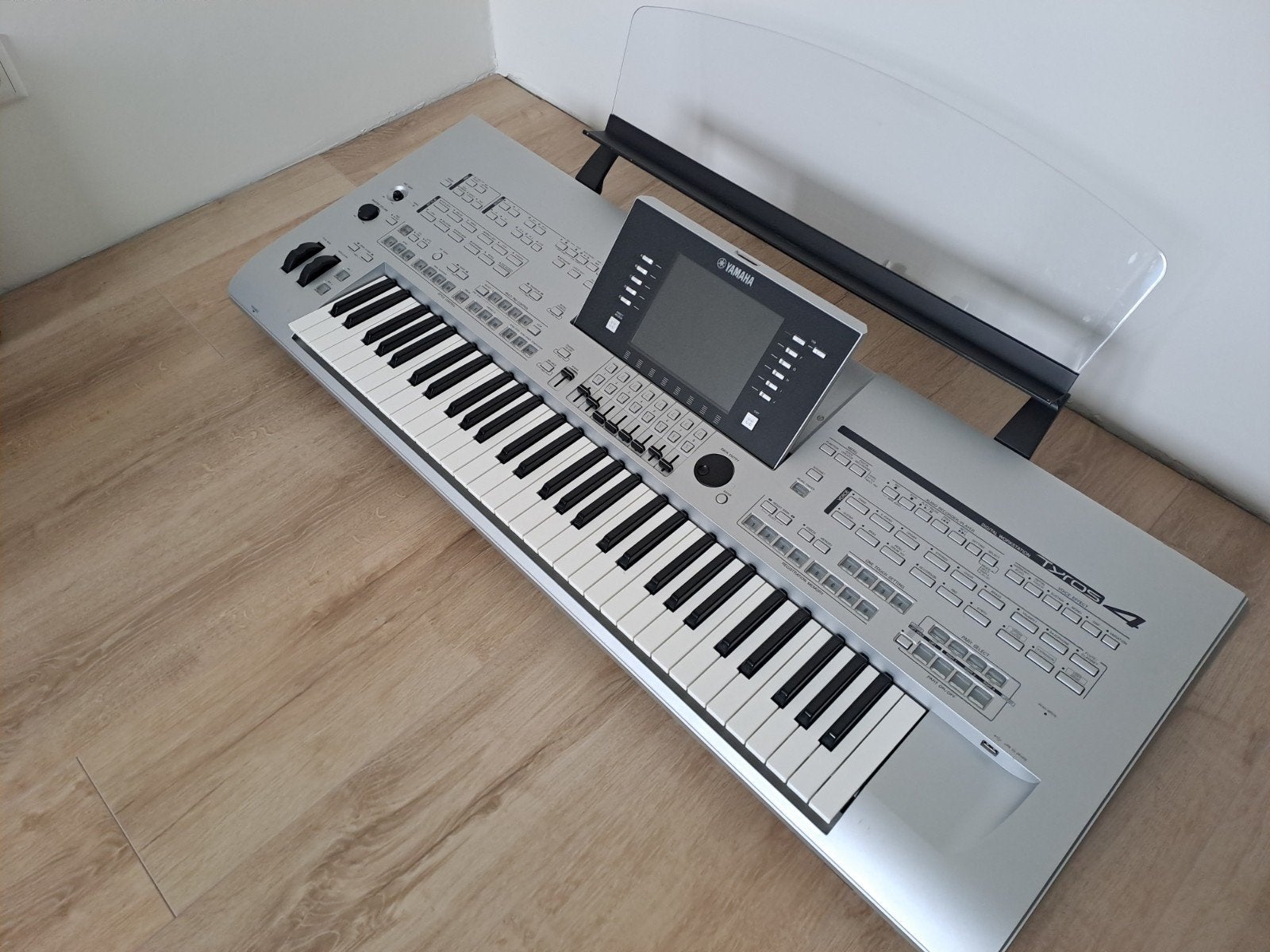 Yamaha Tyros 4, Muziek en Instrumenten, Keyboards, Ophalen, Yamaha, Midi-aansluiting, 61 toetsen