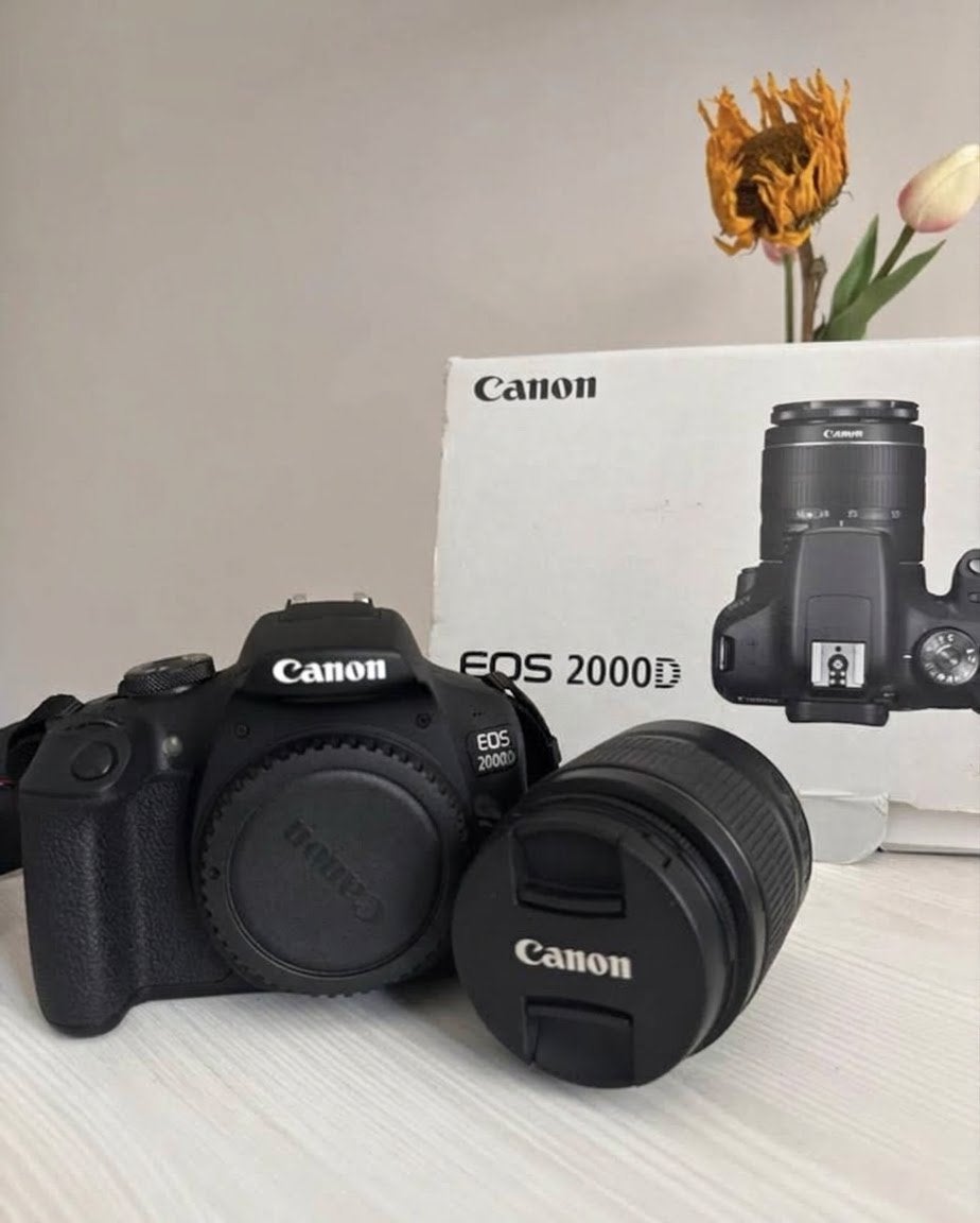 Canon EOS 2000d, Spiegelreflex, Canon, Ophalen of Verzenden, Zo goed als nieuw