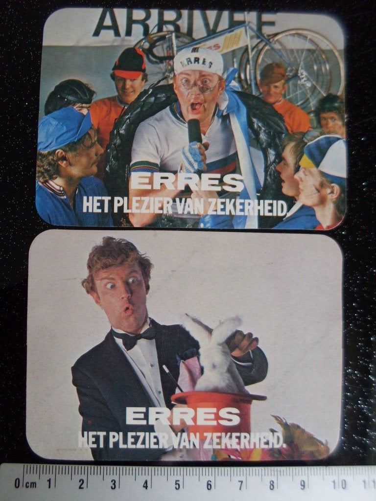 2x sticker ERRES Andre van Duin tovenaar wielrennen humor, Verzamelen, Stickers, Verzenden, Zo goed als nieuw, Merk