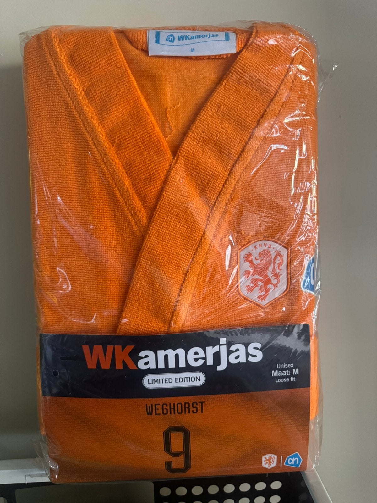 WKamerjas Limited Edition 9 Wout Weghorst, Maat 48/50 (M), Nieuw, Kleding, Oranje of Koningsdag