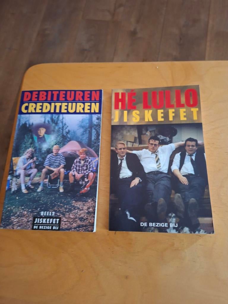2 Jiskefet boeken: Debiteuren Crediteuren & He Lullo!, Ophalen of Verzenden, Gelezen, Jiskefet, Nederland