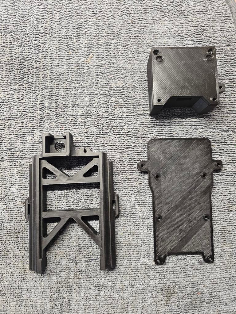 Traxxas Xmaxx Hobbywing Max6 ESC mount + ontvanger box, Hobby en Vrije tijd, Modelbouw | Radiografisch | Auto's, Elektro, Gebruikt