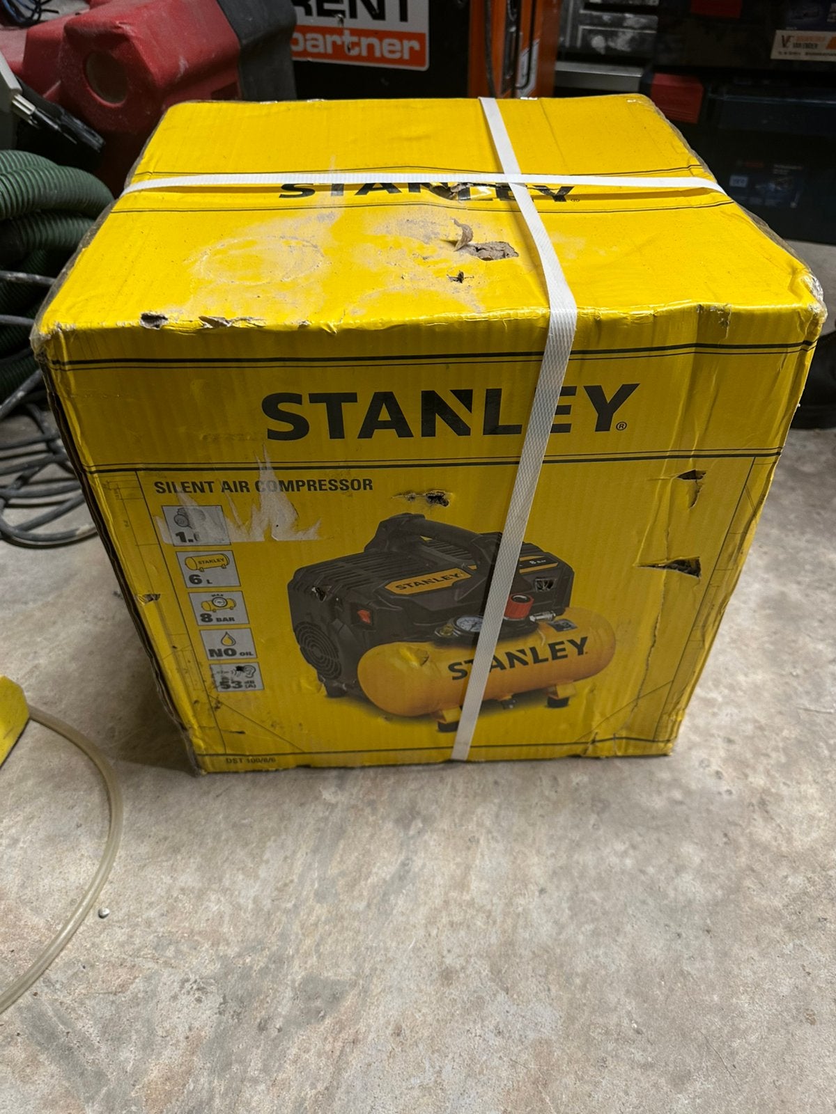 Compressor stanley, Ophalen of Verzenden, Zo goed als nieuw, Elektrisch