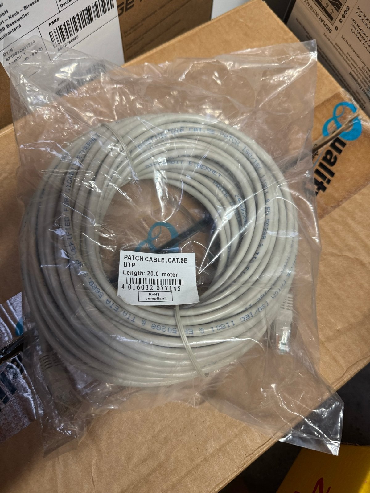 Patchkabel, CAT.5E UTP, 20 meter, Ophalen of Verzenden, Nieuw