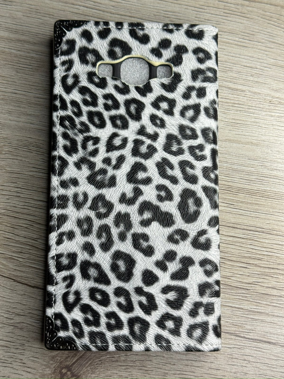 Telefoonhoesje met luipaardprint - Zo goed als nieuw, Ophalen of Verzenden, Zo goed als nieuw, Flipcase