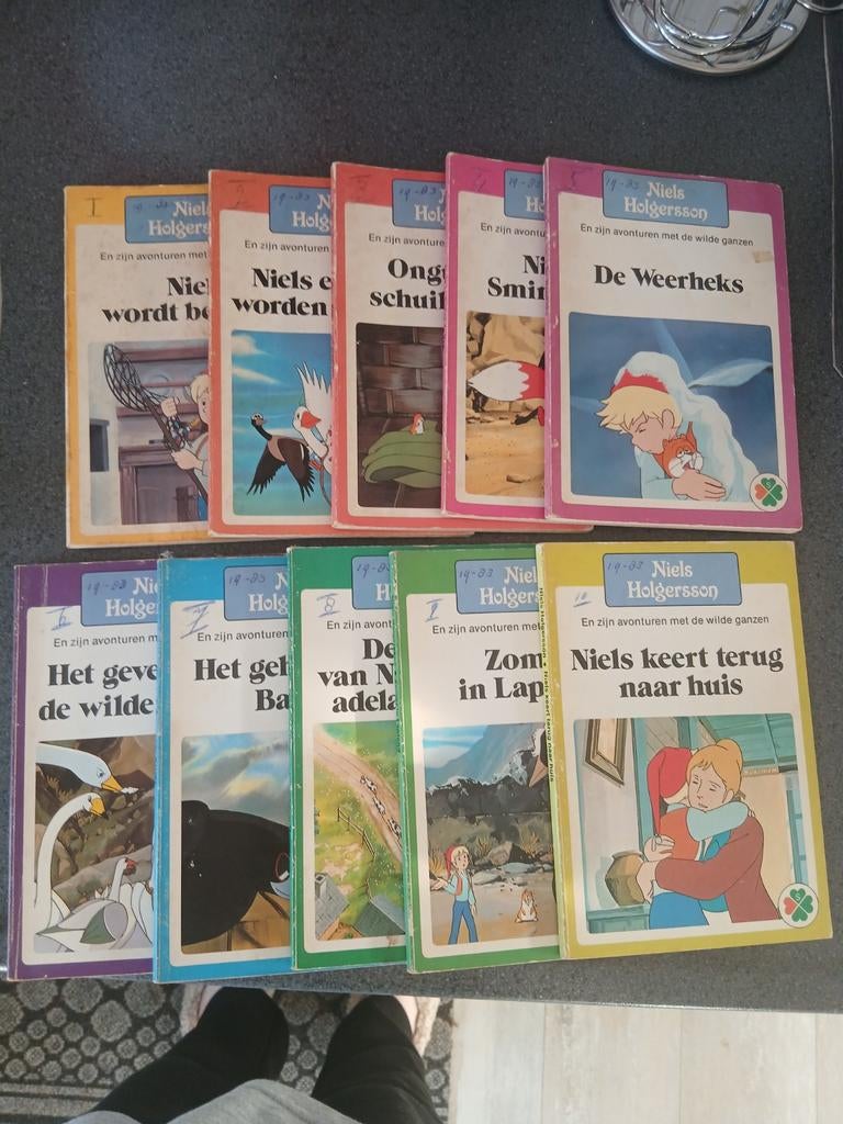 Jeugdboeken Niels Holgerson 1983, Antiek en Kunst, Antiek | Boeken en Bijbels, Ophalen of Verzenden