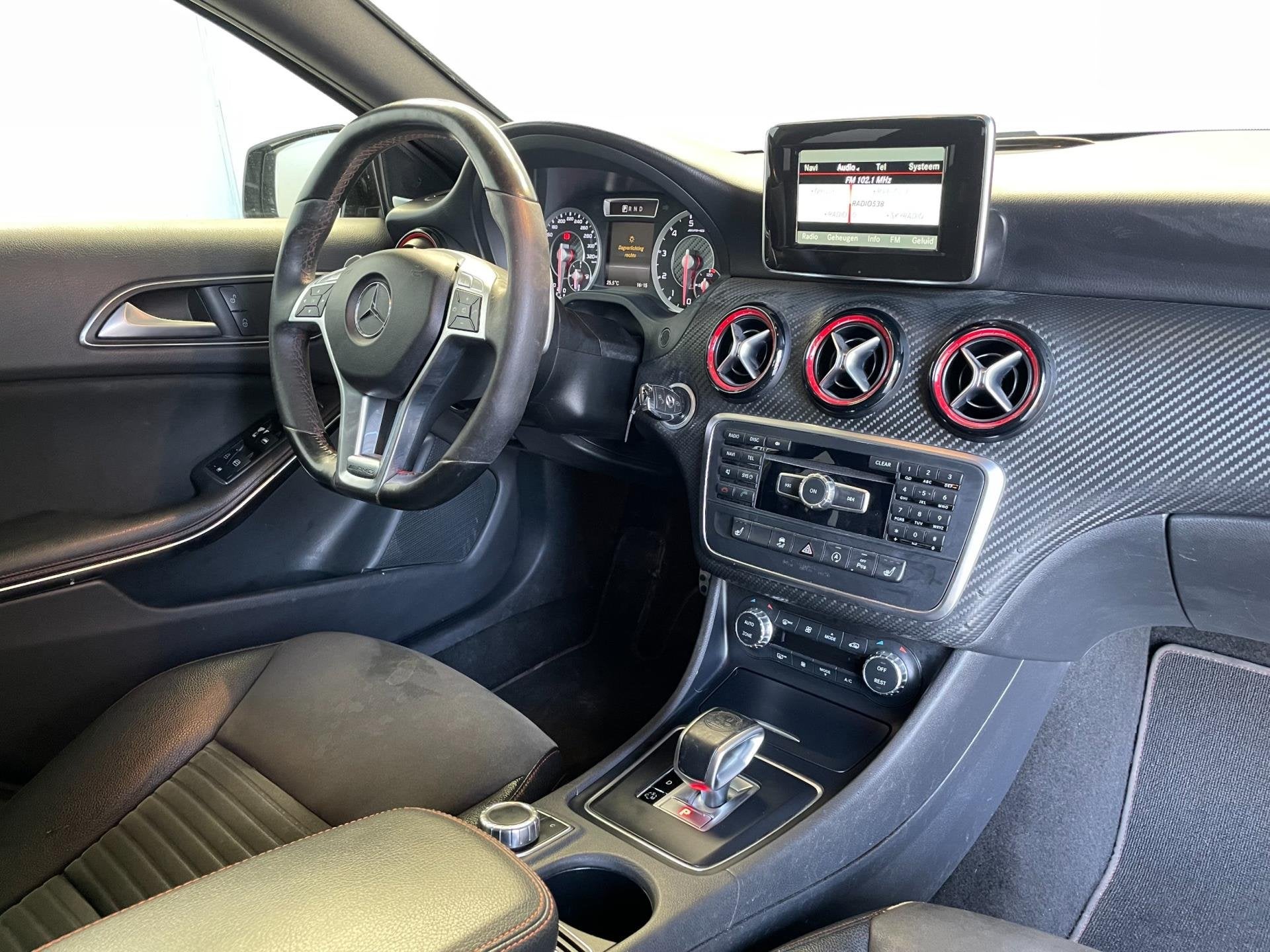 Mercedes-Benz A-klasse 45 AMG 4MATIC Pano Navi Xenon Leer PD, Auto's, Automaat, Gebruikt, 4 cilinders, 14 km/l