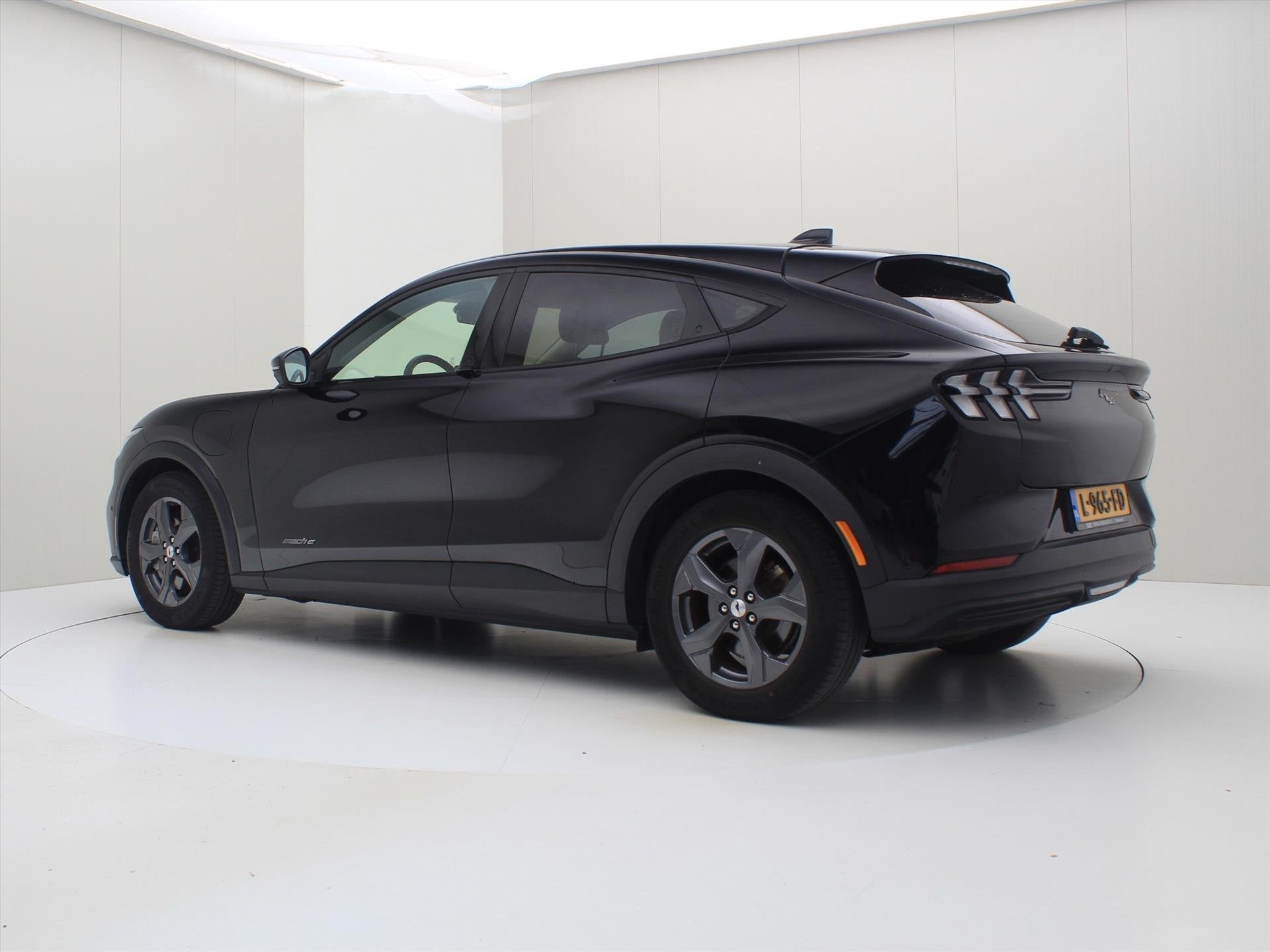 Ford Mustang Mach-E 75kWh 258pk RWD 96% SoH [ PANODAK+LEDER+, Automaat, Achterwielaandrijving, Gebruikt, 258 pk
