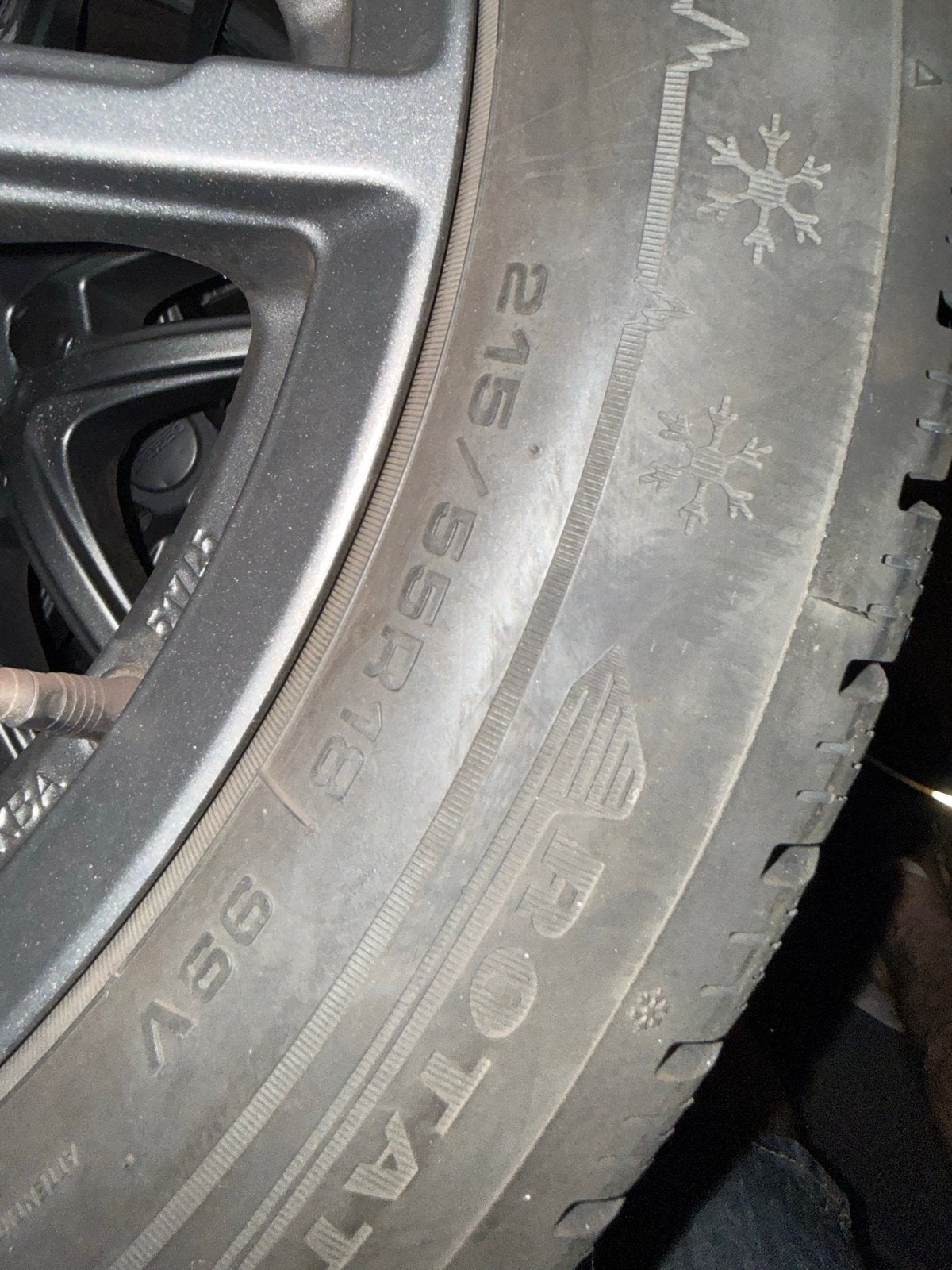Winterbanden met velgen voor Nissan Qashqai 215/55R18, Auto-onderdelen, Ophalen, 18 inch, Banden en Velgen, Winterbanden