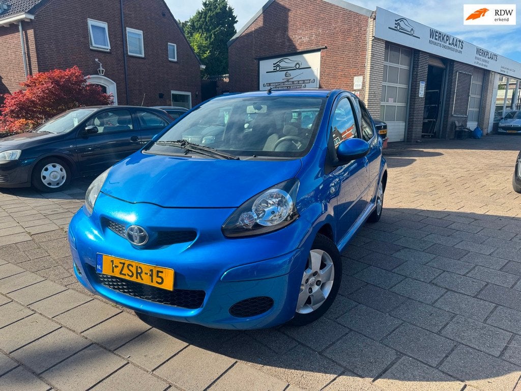 Toyota Aygo 1.0-12V Comfort NW KOPPELING/AIRCO/ELEK.PAKKET, Auto's, Voorwielaandrijving, Gebruikt, 68 pk, Bedrijf