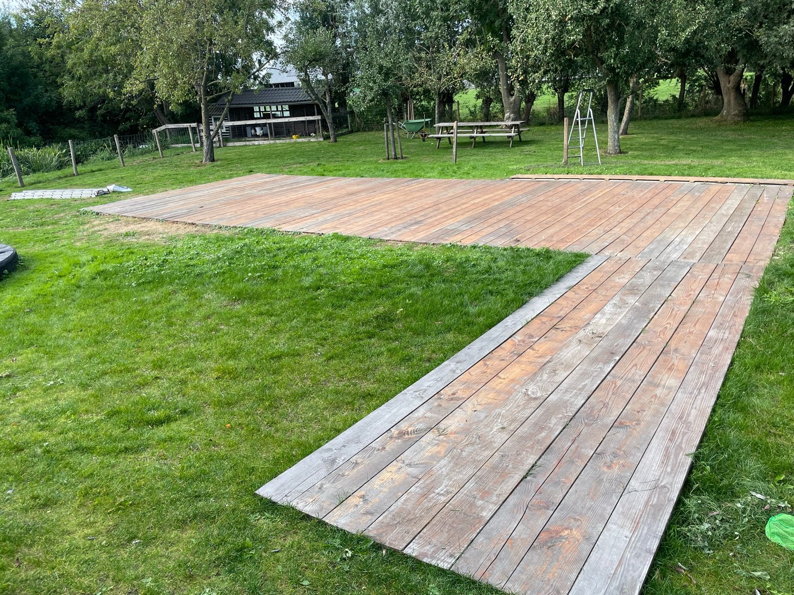 84m2 Houten vlonderplanken voor terras of evenement, Ophalen, Gebruikt, Hout