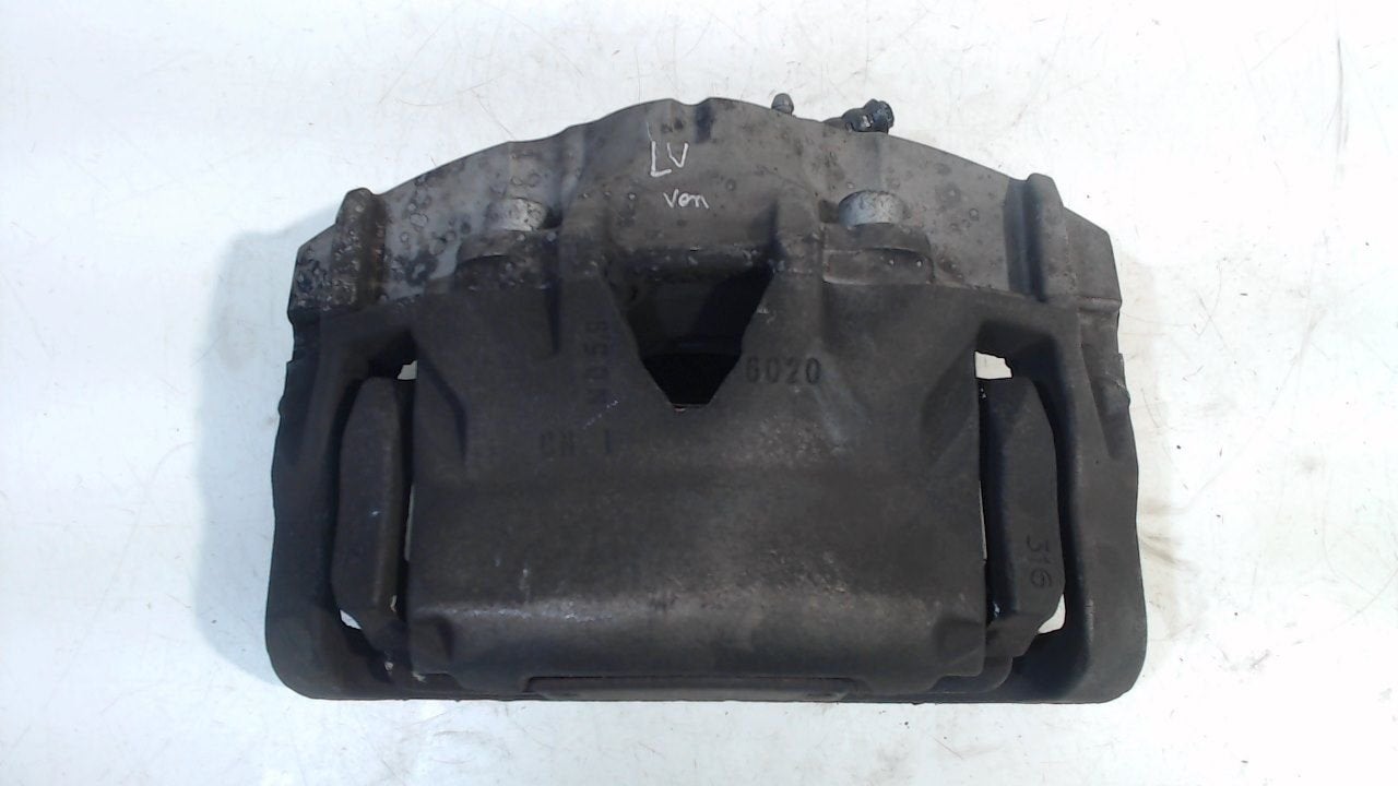 Remklauw links voor Volvo S60, Onderdelen@venauto.nl, Van der Ven Autorecycling B.V., Gebruikt, Ettenseweg 76, 4706 PB Roosendaal, The Netherlands