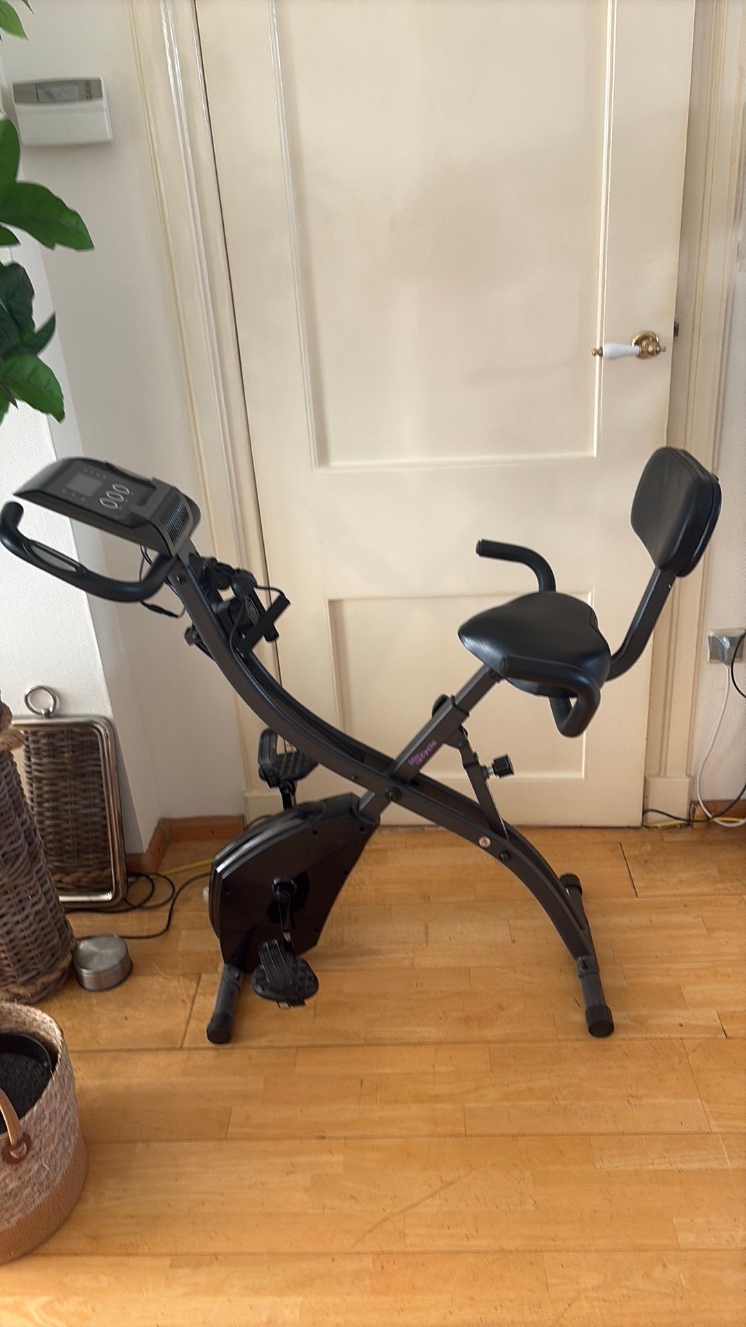 SlimCycle Hometrainer - Opvouwbaar en Compact, Sport en Fitness, Ophalen, Gebruikt, Metaal, Hometrainer