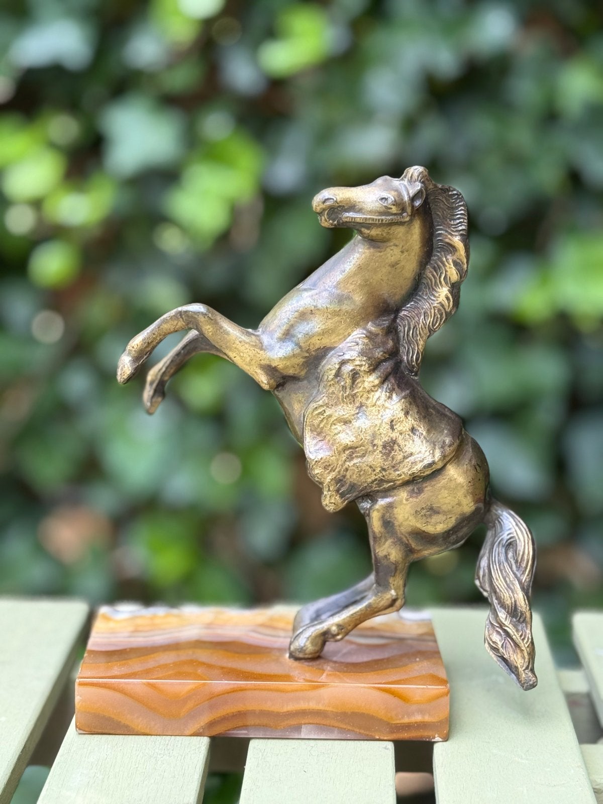 Bronzen paardenbeeld op marmeren sokkel - 20 cm hoog, Antiek en Kunst, Ophalen of Verzenden, 20 - 50 cm, Op sokkel, Beeld