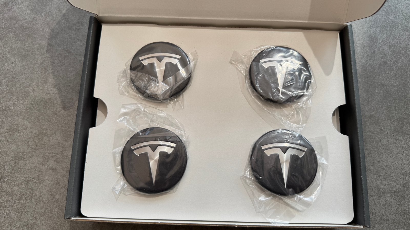 Tesla model 3 wheel cap kit, Ophalen, Nieuw