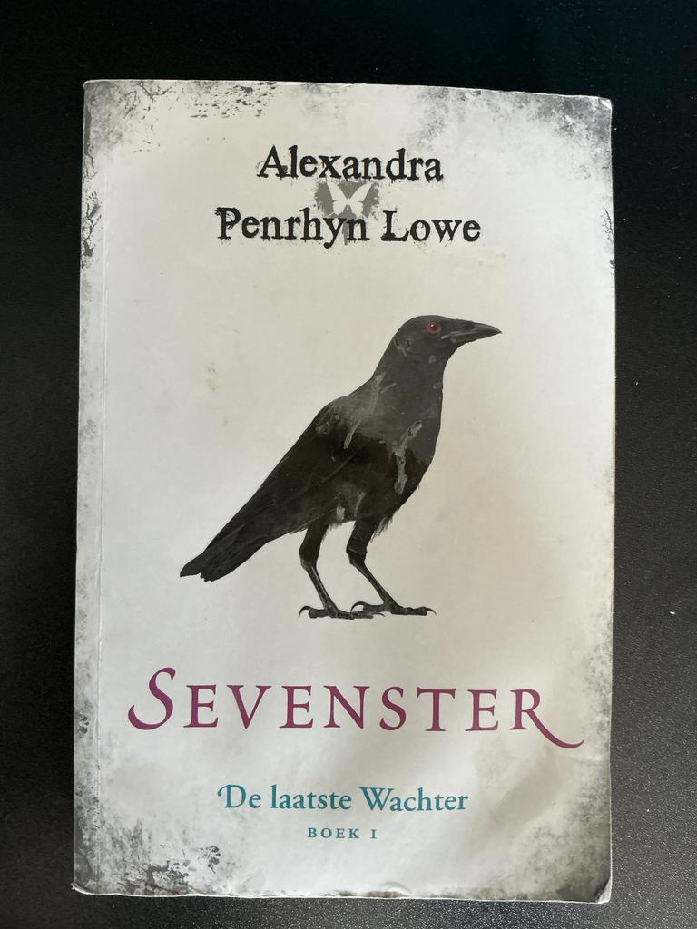 Sevenster: De laatste Wachter Boek I - Alexandra Penrhyn Low, Ophalen of Verzenden, Gelezen, Nederland