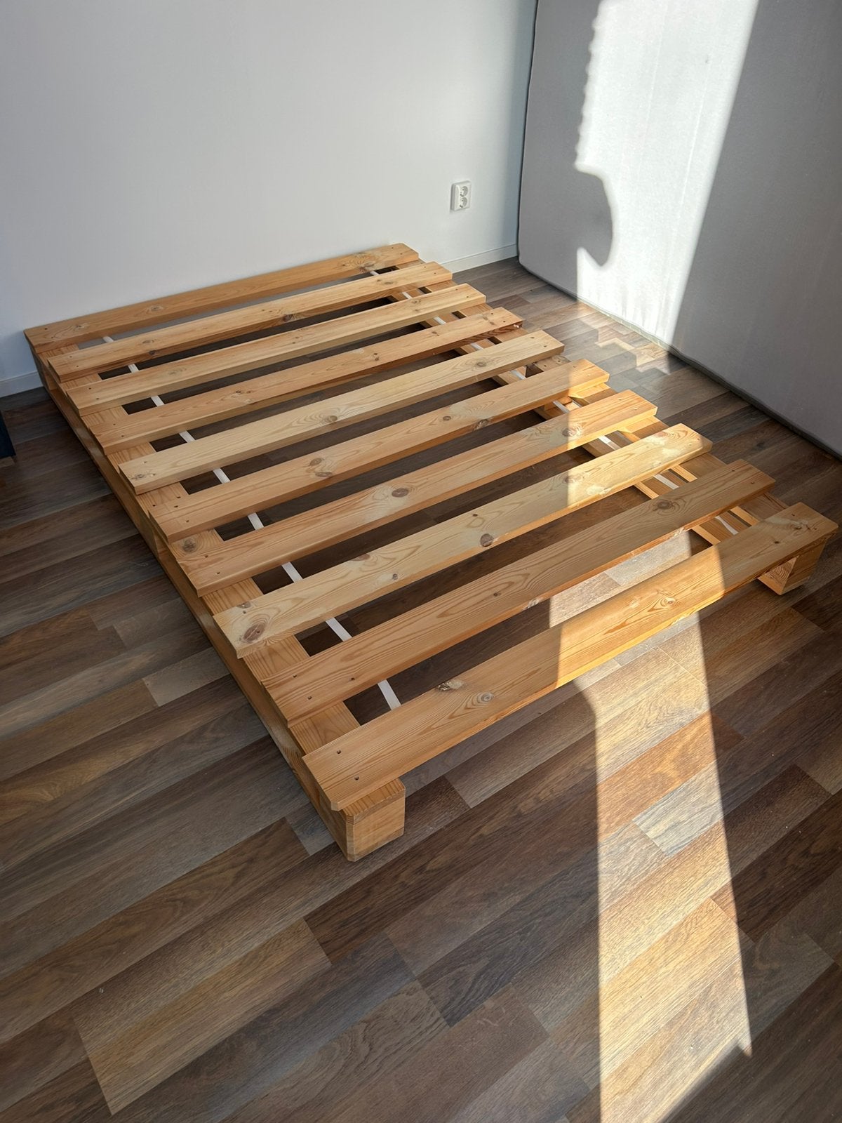 Pallet bed frame, Ophalen, Tweepersoons, 140 cm, Zo goed als nieuw