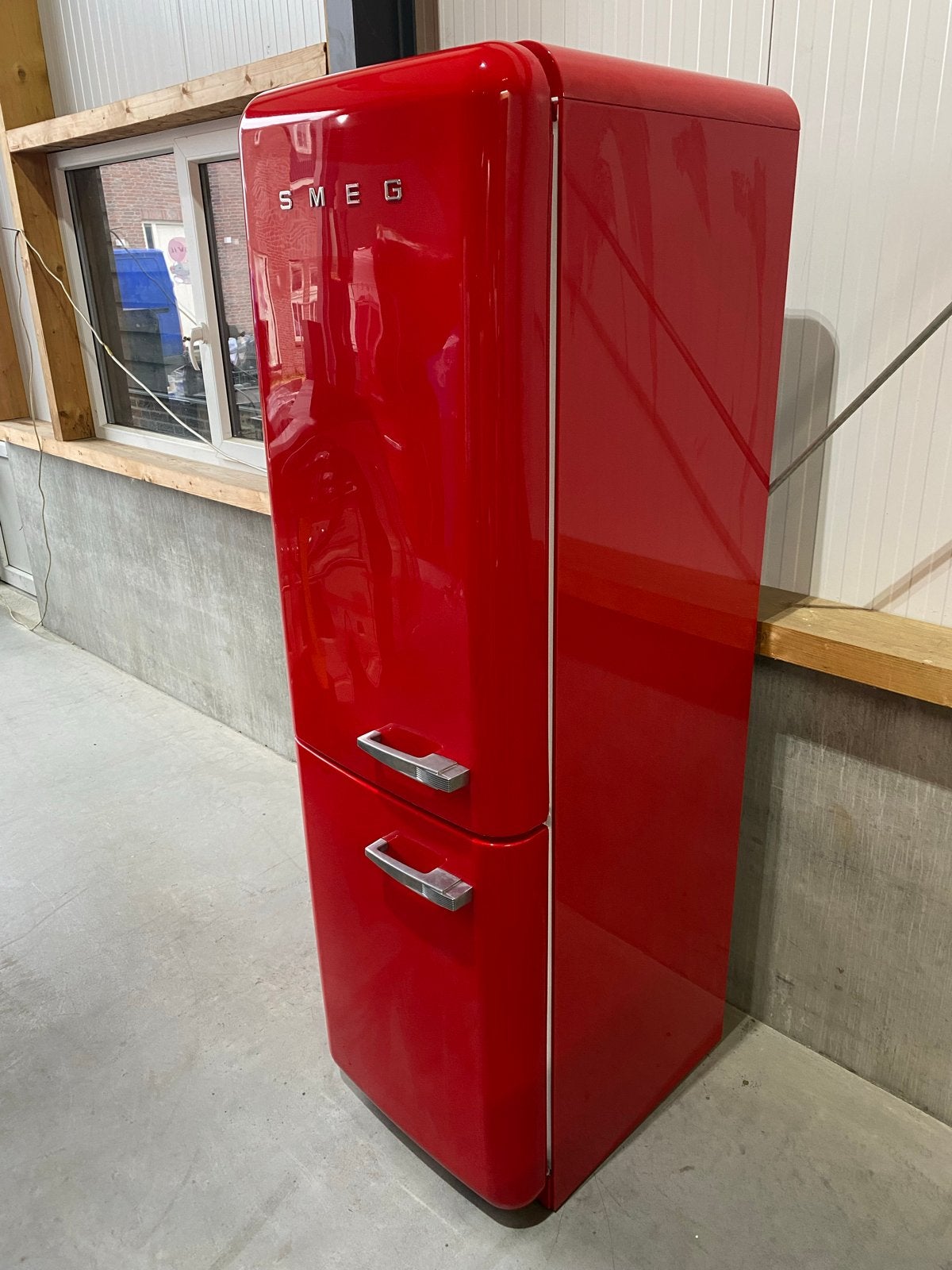 Smeg Koelkast met Aparte Vriezer - Rood, Zo goed als nieuw, Bella, 200 liter of meer, 60 cm of meer, Met aparte vriezer