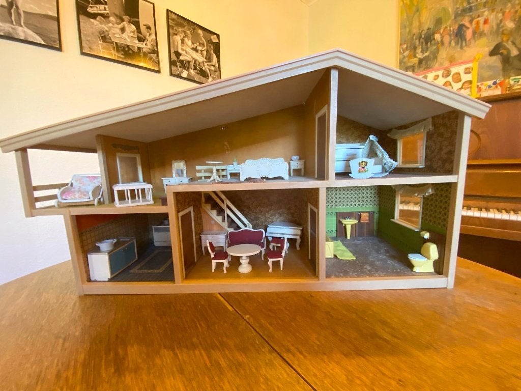 Vintage Lundby Houten Poppenhuis met Meubels, Ophalen of Verzenden, Gebruikt, Poppenhuis