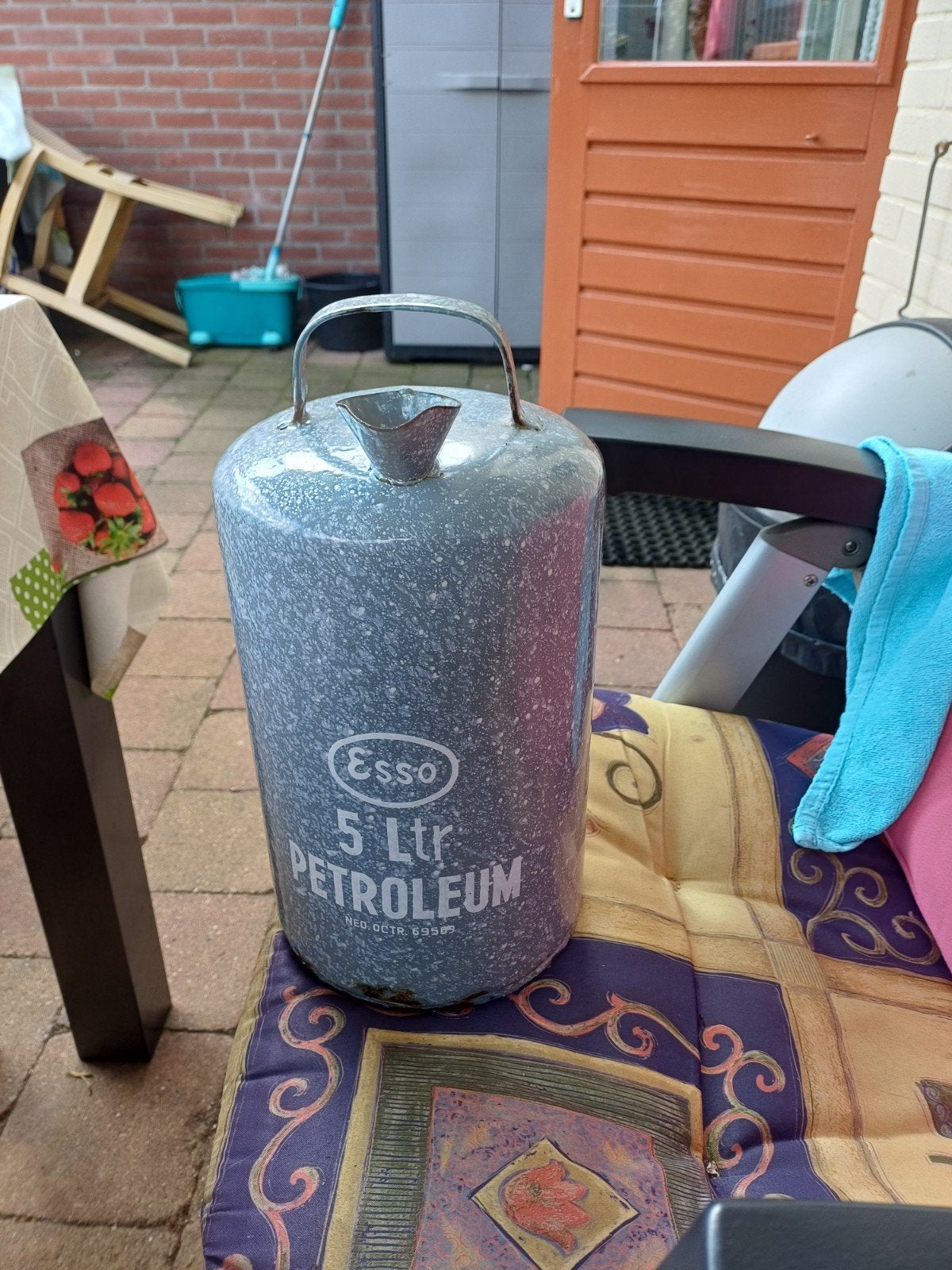 orginele vintage emaille esso petroleum kan 5 l, Ophalen