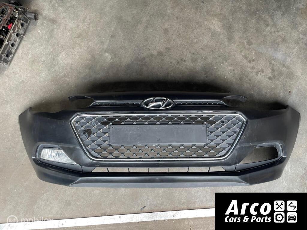 Hyundai i20 2017 Voorbumper Zwart IMITATIE, Voor, Nieuw, Ophalen of Verzenden, Hyundai