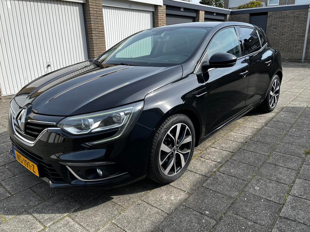Renault Mégane 1.2 Energy TCe pdc/navi/nieuwe apk 28-4-27, Voorwielaandrijving, Stof, 4 cilinders, Zwart
