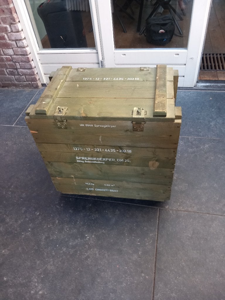 Duitse leger kist, Ophalen, 50 – 75, Gebruikt, 50 tot 100 cm