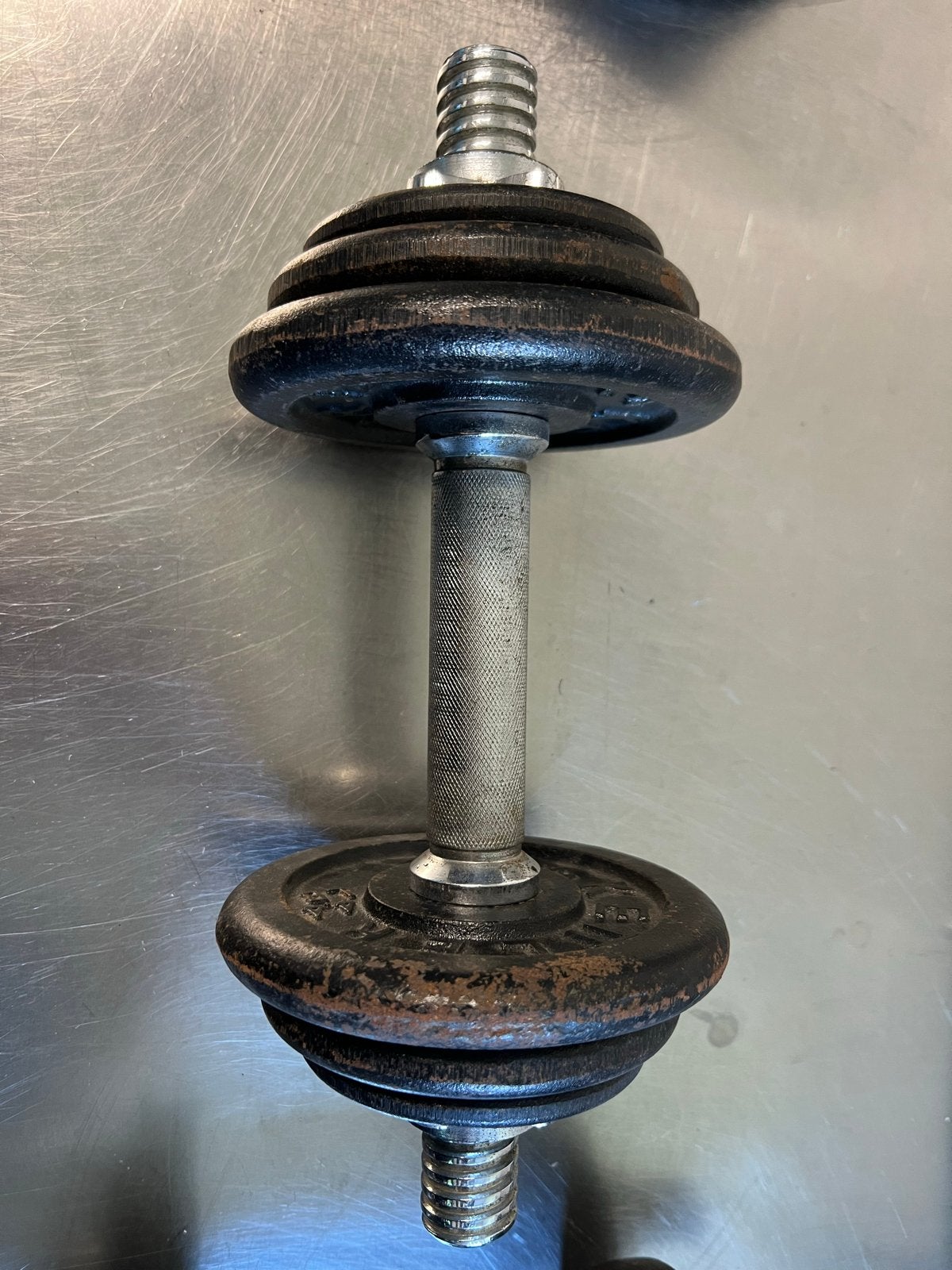 Verstelbare halter 10 kg met 2x2kg en 2x1kg 2x0,5 kgschijven, Ophalen, Gebruikt, Armen, Dumbbell