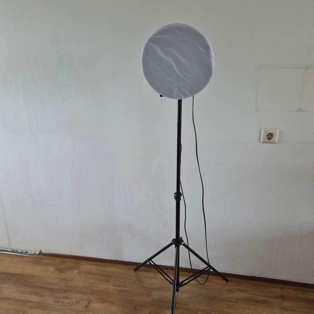 Fotostudio LED Lamp met Statief, Audio, Tv en Foto, Fotografie | Fotostudio en Toebehoren, Ophalen, Zo goed als nieuw, Lamp of Flitsset