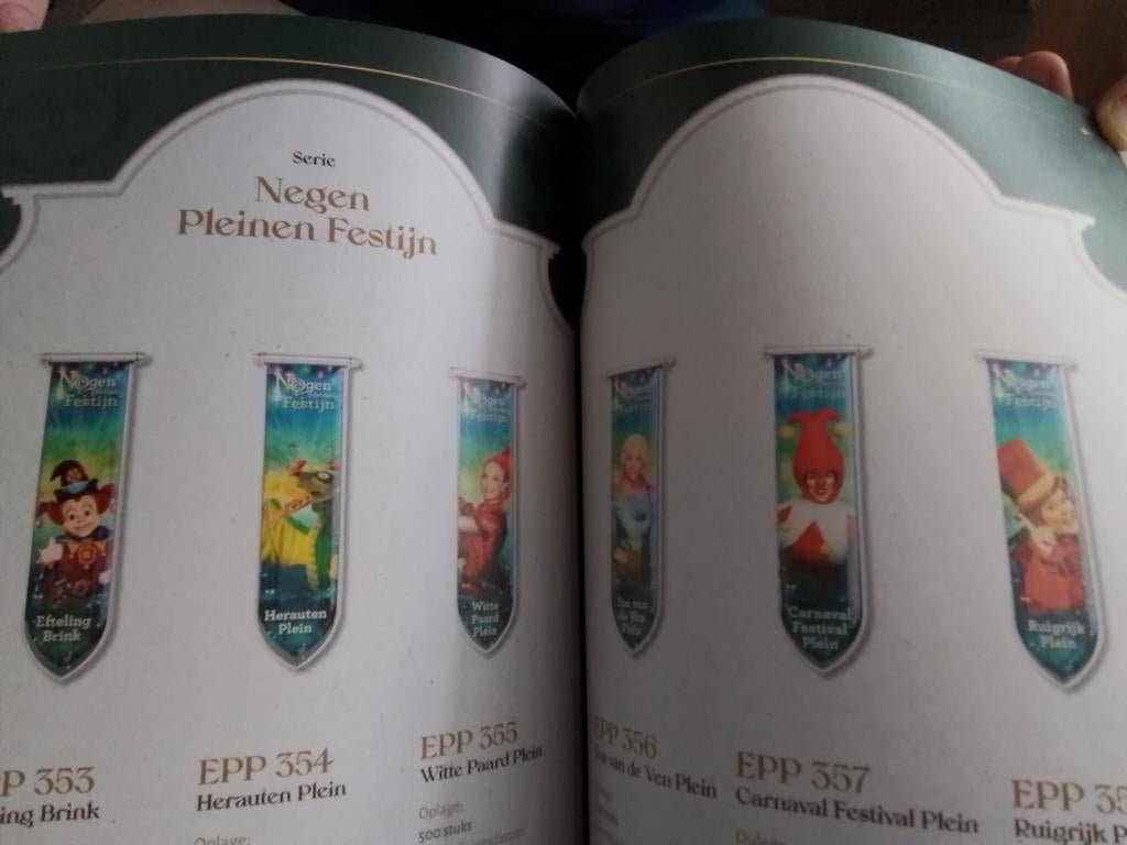 Gezocht negen pleinen festijn efteling pin, 1 speler, Ophalen of Verzenden, Sport, Vanaf 3 jaar