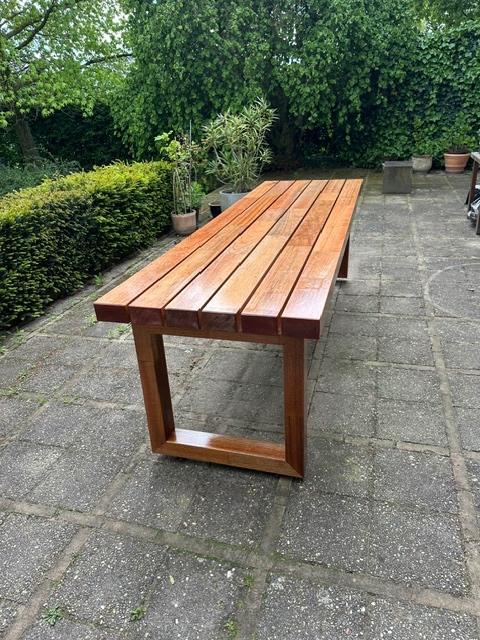 Stijlvolle en van hoge kwaliteit, massief meranti tafel, Ophalen, Nieuw, Rechthoekig, Hout