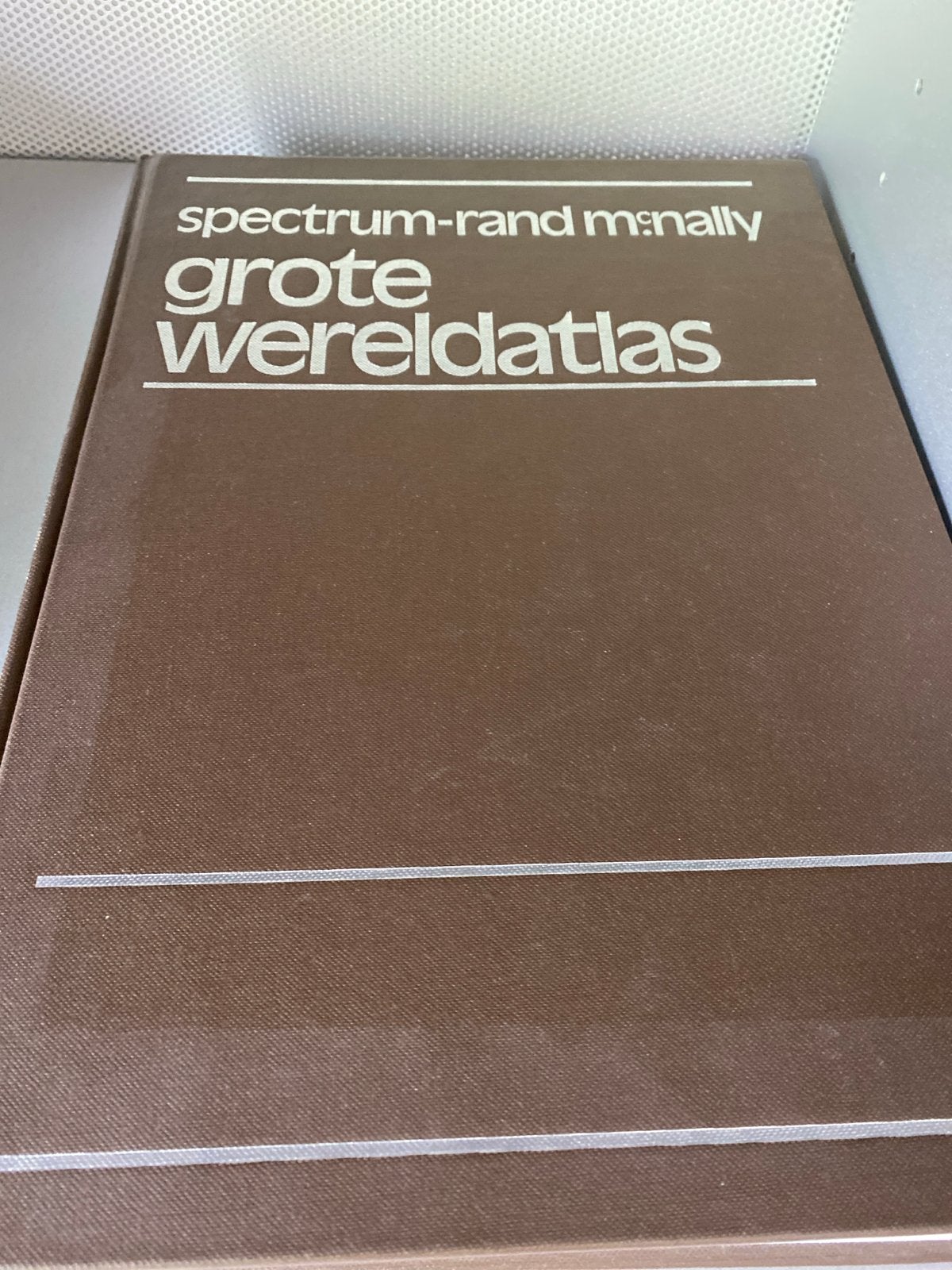 Spectrum-Rand McNally Grote Wereldatlas, Overige atlassen, Ophalen of Verzenden, Zo goed als nieuw, 1800 tot 2000