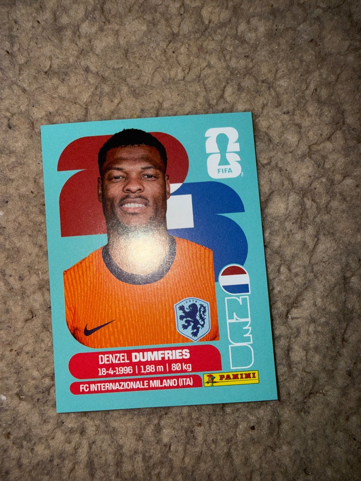 Panini FIFA 23 Denzel Dumfries Spelerskaart, Ophalen of Verzenden, Zo goed als nieuw, Buitenlandse clubs, Spelerskaart