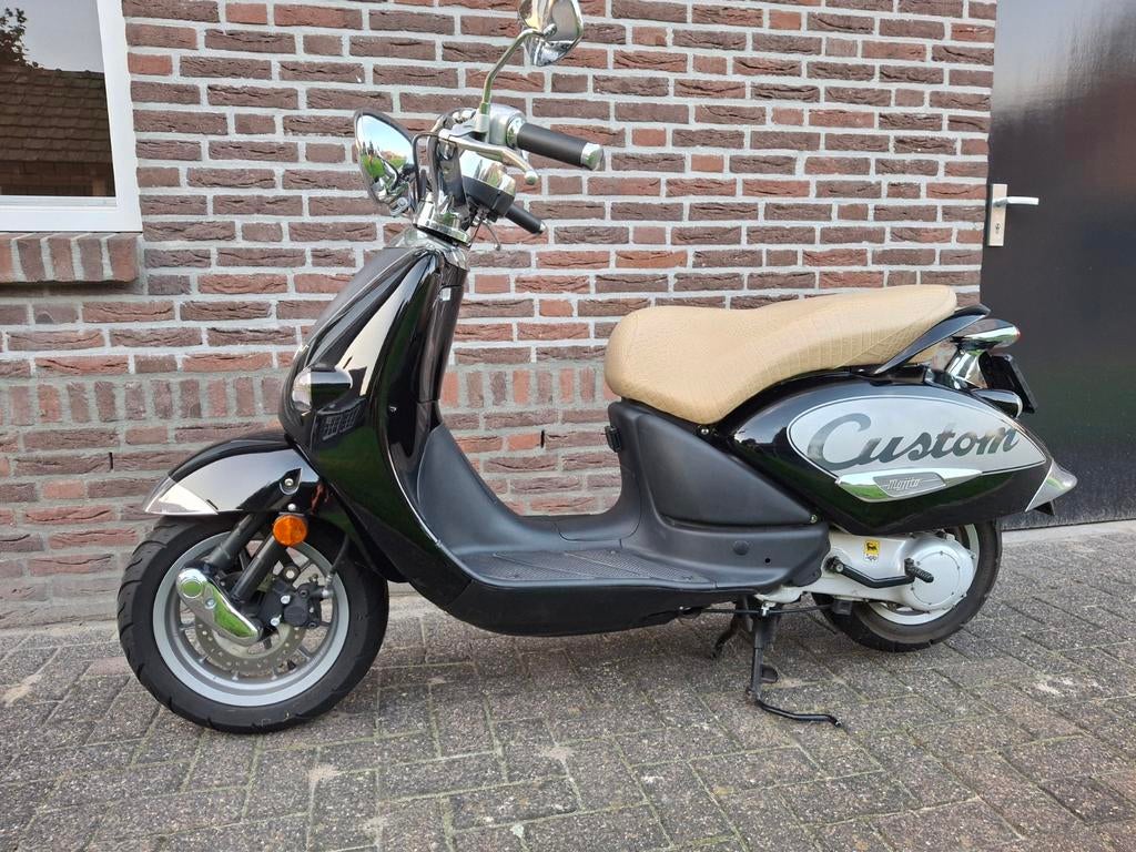 Aprilia Mojito Custom Snor Scooter, Fietsen en Brommers, Ophalen