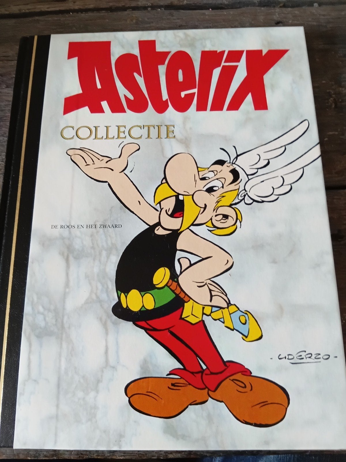 Asterix Collectie: De Roos en het Zwaard - Hardcover, Eén stripboek, Ophalen of Verzenden, Zo goed als nieuw, Uderzo